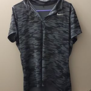 NIKE Women's Golf Shirt
